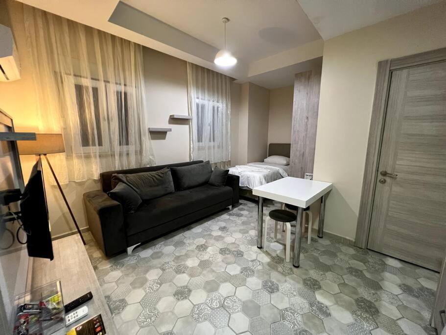 Basement Floor, Erasta Mall Karsisi, 1+0 Stuedyo '23' Анталия Екстериор снимка